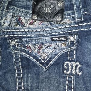 Miss Me Buckle size 31 Like New Capri